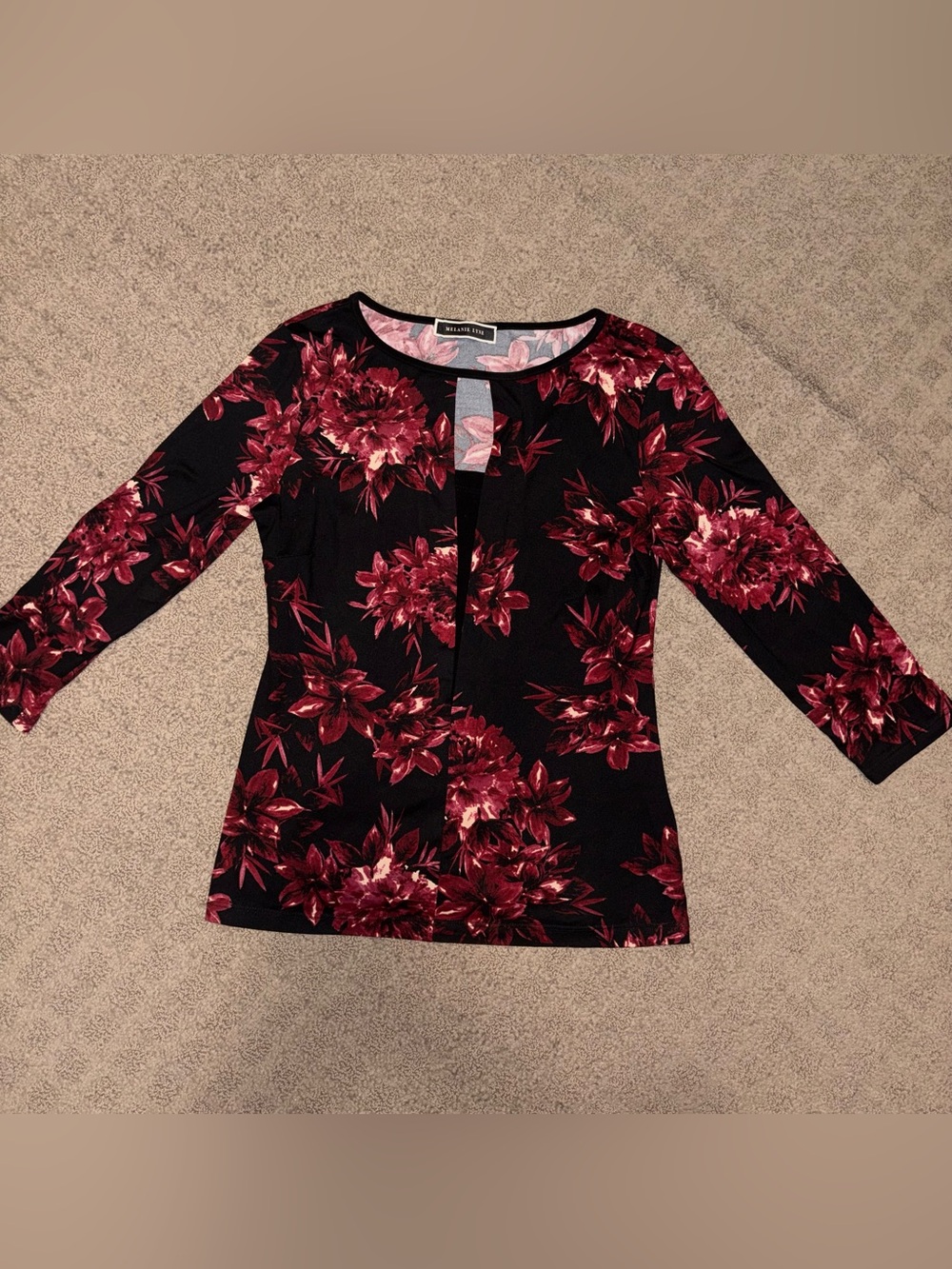Melanie Lyne, Black Long-Sleeve Floral Split-Neck Tee - Burgundy Floral, Womens